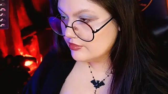 PixelMiss online show from April 4, 2026, 2:45 pm