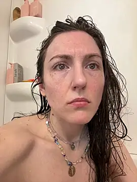 unicornfairy55 online show from February 1, 2026, 4:16 pm