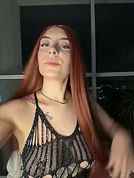 alesziarose  online show from February 26, 2026, 12:21 am