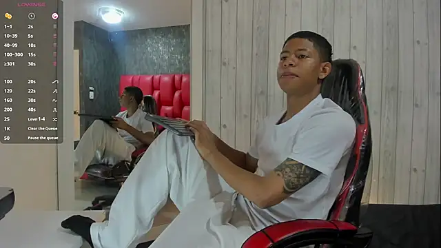  erick j online show from April 12, 2026, 8:01 pm