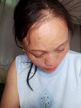 Snapshot of Piu_18 chatting on February 25, 2026, 5:29 am Piu 18 online show from February 25, 2026, 5:29 am