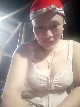 Snapshot of Piu_18 chatting on February 14, 2026, 1:55 pm Piu 18 online show from February 14, 2026, 1:55 pm