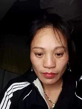 Snapshot of Piu_18 chatting on January 16, 2026, 5:39 pm Piu 18 online show from January 16, 2026, 5:39 pm