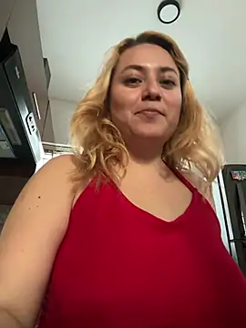 Lililuxx online show from February 22, 2026, 12:02 am