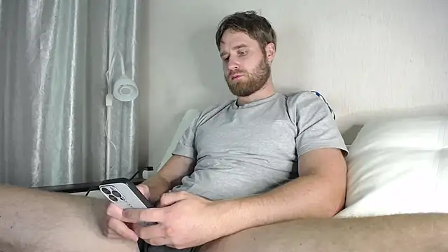 LorenzoLux online show from September 24, 2025, 5:52 pm