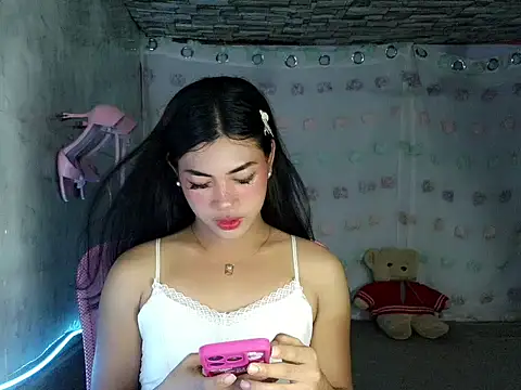 Margalona  online show from April 15, 2026, 5:46 am