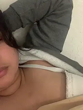 Scarlettebelle online show from March 4, 2026, 3:36 am