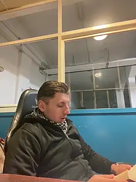 allee2206 online show from March 28, 2026, 10:00 pm