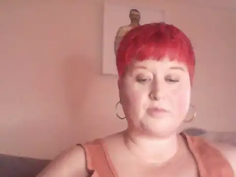 BustyRedxx online show from May 21, 2026, 11:51 am