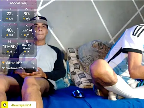 Snapshot of alexx_23cm chatting on June 14, 2026, 6:03 am alexx 23cm online show from June 14, 2026, 6:03 am