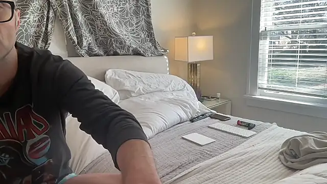 Snapshot of wolverinedream chatting on February 21, 2026, 9:06 pm wolverinedream online show from February 21, 2026, 9:06 pm