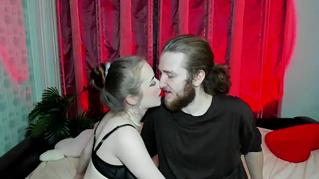 swiity room  online show from April 8, 2026, 6:53 pm