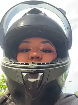 Snapshot of Isabella_Belmont chatting on January 13, 2026, 8:13 pm Isabella Belmont online show from January 13, 2026, 8:13 pm