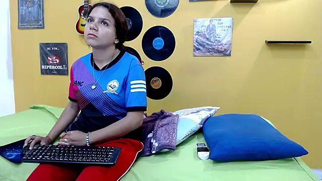 marcelasweet457 online show from February 25, 2026, 8:25 am