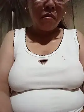 Snapshot of Agnes-baby chatting on June 13, 2026, 10:51 pm Agnes-baby online show from June 13, 2026, 10:51 pm