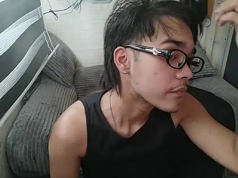 Snapshot of oishii_ii chatting on August 5, 2026, 3:33 am oishii ii online show from August 5, 2026, 3:33 am