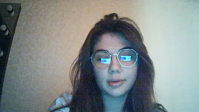 Snapshot of Tenovira chatting on March 1, 2026, 9:04 pm Tenovira online show from March 1, 2026, 9:04 pm