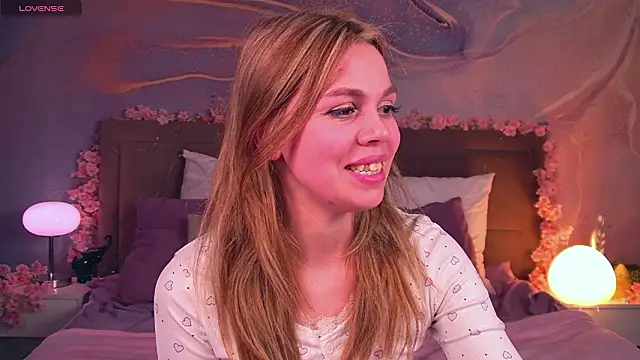 ScarletMarney online show from March 2, 2026, 5:08 am