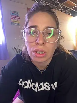 soyanahii online show from April 9, 2026, 12:44 pm