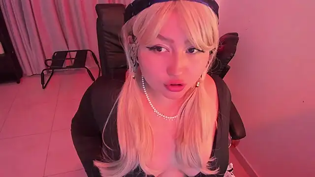 Snapshot of Sweet_lenna chatting on January 17, 2026, 7:28 pm Sweet lenna online show from January 17, 2026, 7:28 pm