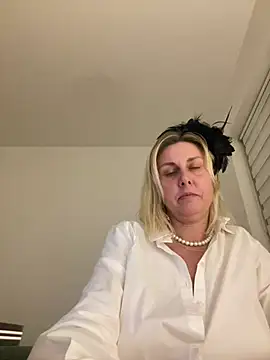 Snapshot of Amelia9798 chatting on January 16, 2026, 8:35 pm Amelia9798 online show from January 16, 2026, 8:35 pm