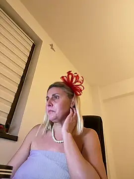 Snapshot of Amelia9798 chatting on January 9, 2026, 7:21 pm Amelia9798 online show from January 9, 2026, 7:21 pm