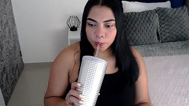 Snapshot of isabelateran chatting on February 5, 2026, 6:15 pm isabelateran online show from February 5, 2026, 6:15 pm