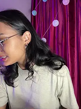 Iam Lyan  online show from March 6, 2026, 9:10 pm