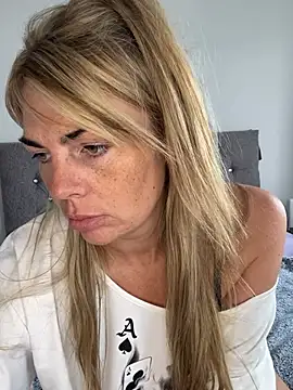 Snapshot of Scarlett_the_girlnextdoor chatting on May 11, 2026, 11:22 am Scarlett the girlnextdoor online show from May 11, 2026, 11:22 am