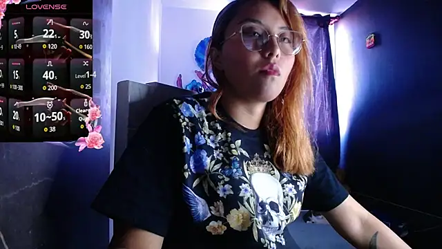 Velvet Moon33 online show from March 21, 2026, 10:13 pm