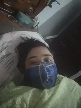 momo loves online show from April 10, 2026, 9:49 am