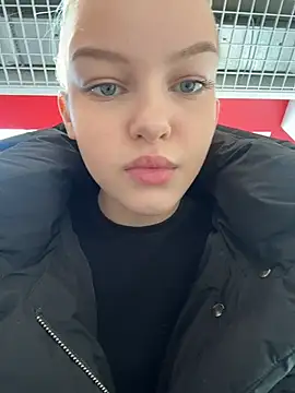 AshleyMur online show from March 7, 2026, 5:58 am