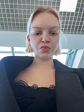 AshleyMur online show from March 27, 2026, 8:26 am