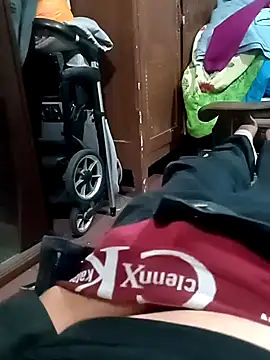 Leosexx online show from April 25, 2026, 5:54 am