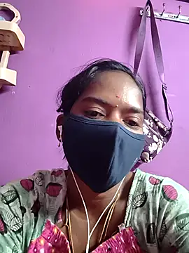 Snapshot of Tamil_Hot_Divya chatting on February 27, 2026, 12:44 am Tamil Hot Divya online show from February 27, 2026, 12:44 am