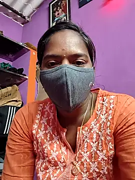 Snapshot of Tamil_Hot_Divya chatting on February 25, 2026, 11:48 pm Tamil Hot Divya online show from February 25, 2026, 11:48 pm