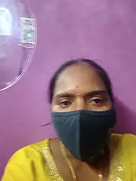 Snapshot of Tamil_Hot_Divya chatting on February 19, 2026, 5:54 pm Tamil Hot Divya online show from February 19, 2026, 5:54 pm