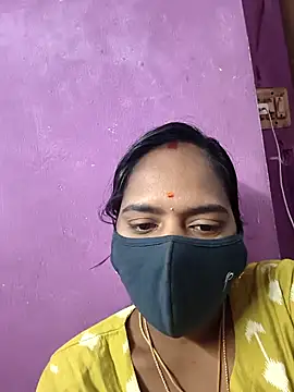 Snapshot of Tamil_Hot_Divya chatting on February 11, 2026, 11:43 am Tamil Hot Divya online show from February 11, 2026, 11:43 am