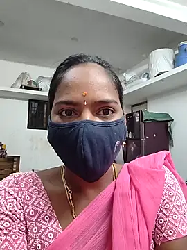 Snapshot of Tamil_Hot_Divya chatting on February 4, 2026, 12:49 am Tamil Hot Divya online show from February 4, 2026, 12:49 am