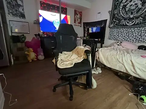 elohwelll online show from February 13, 2026, 9:09 am