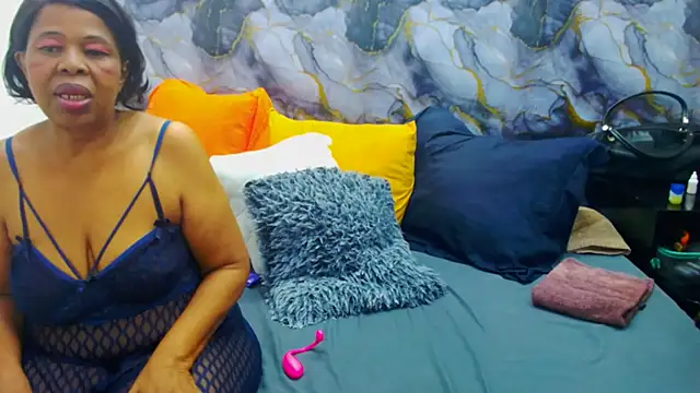 SEXY MATURExx online show from June 1, 2026, 5:12 pm