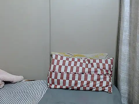 Snapshot of ExtraDoll chatting on February 15, 2026, 6:14 am ExtraDoll online show from February 15, 2026, 6:14 am