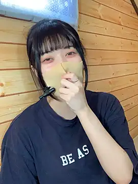 Snapshot of minami_room chatting on April 18, 2026, 6:16 am minami room online show from April 18, 2026, 6:16 am