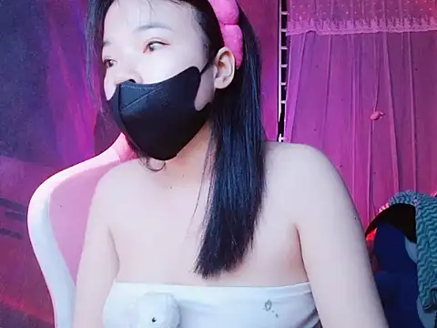 -Tamy- online show from March 28, 2026, 4:30 pm