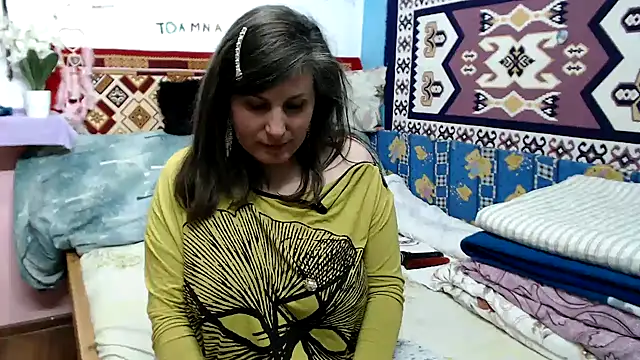 Snapshot of Adelinemilf chatting on March 13, 2026, 12:43 pm Adelinemilf online show from March 13, 2026, 12:43 pm