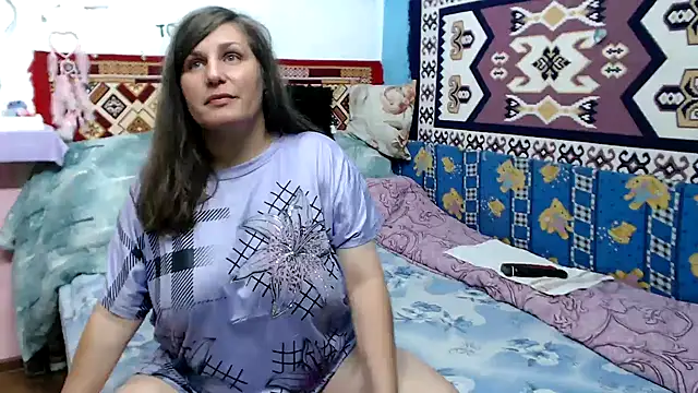 Snapshot of Adelinemilf chatting on June 23, 2026, 12:14 pm Adelinemilf online show from June 23, 2026, 12:14 pm