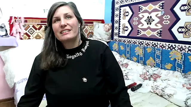 Snapshot of Adelinemilf chatting on March 25, 2026, 12:15 pm Adelinemilf online show from March 25, 2026, 12:15 pm