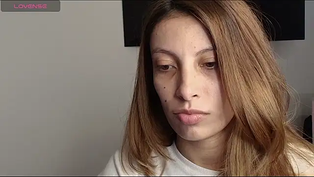 Sweet moon v  online show from March 28, 2026, 9:38 pm