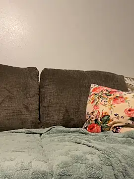 jojosbizarrelyf online show from April 11, 2026, 1:35 am