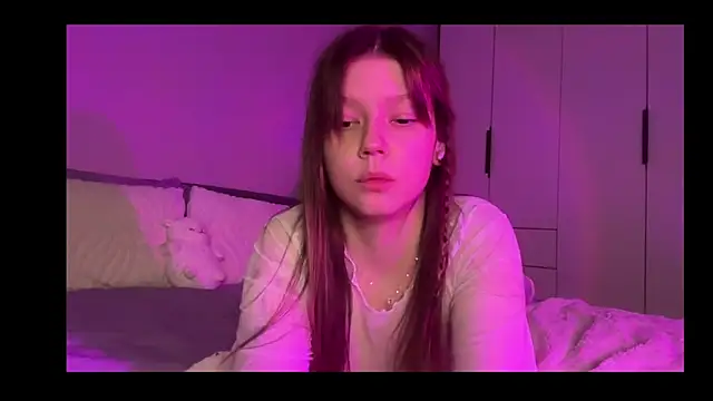 karalinhks online show from March 13, 2026, 7:30 pm